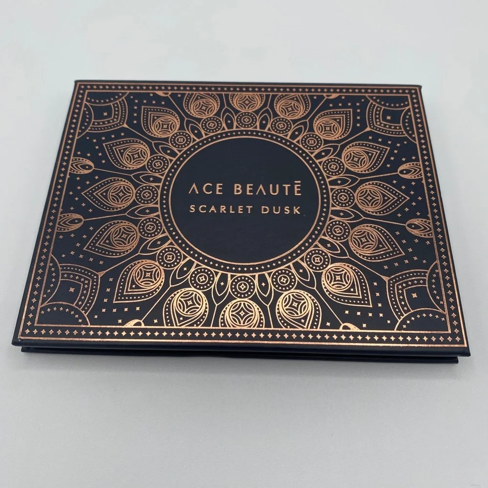 Ace Beaute | Eyeshadow | Scarlet Dusk | 12-Color Eyeshadow Palette New
